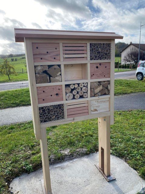 L'hôtel à insectes installé à Bourmont (Haute-Marne)