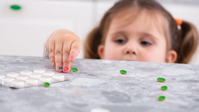 Barrière de sécurité - protection des plus petits contre les brûlures