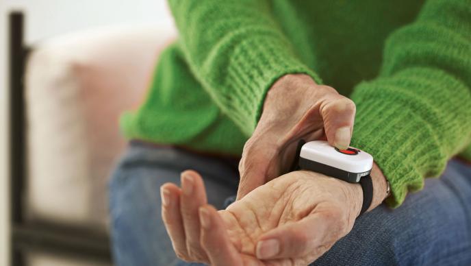 Tout savoir sur la montre d'assistance pour personnes âgées