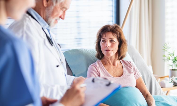 femme hospitalisée Hospitalisation